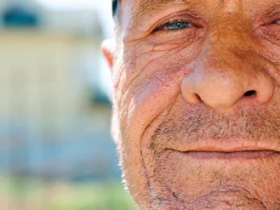 溫馨提醒明年起60歲以上老人，請提前做好5項健康守護