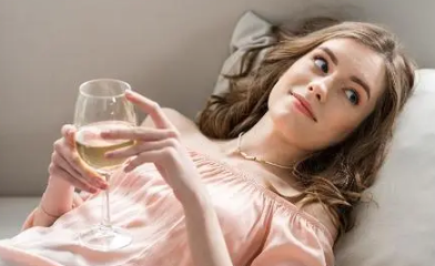 50歲的女人幾天需要一次 女生一般多長(zhǎng)時(shí)間一次