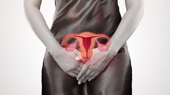 女性內(nèi)褲有鐵銹色斑是怎么回事? 專家告訴你內(nèi)褲有鐵銹色斑為何