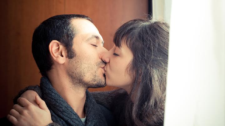 夫妻性生活需要注意什么 性愛(ài)心理衛(wèi)生你了解多少