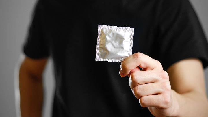 孕期性愛要不要戴避孕套 懷孕戴套做愛有哪些好處