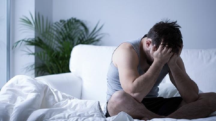 男孩第一次遺精家長該怎么辦? 男孩初次遺精代表什么?