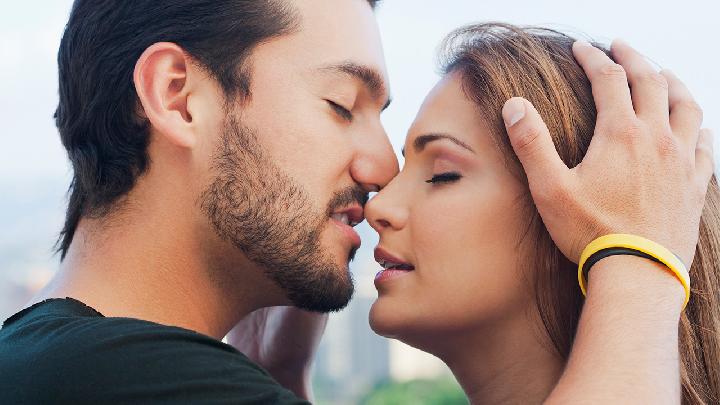 夫妻健康性生活頻率公式是什么？夫妻健康性生活要掌握這些公式