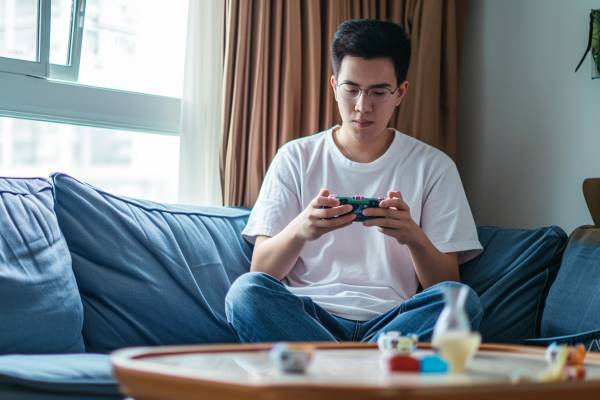 手淫對身體有哪些具體傷害 手淫注意事項-易網<a href=http://www.aoa7937.com/ target=_blank class=infotextkey>健康養生</a>網 手淫對身體有哪些具體傷害 手淫注意事項