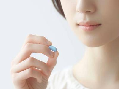 避孕藥會導(dǎo)致惡心嘔吐嗎 避孕藥的常見副作用