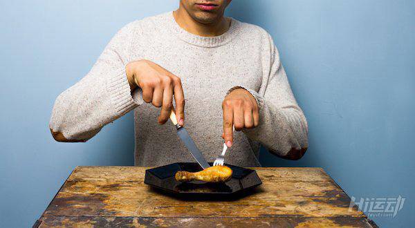 你還敢再節(jié)食減肥嗎？看看不吃晚餐的5個生理反應(yīng)