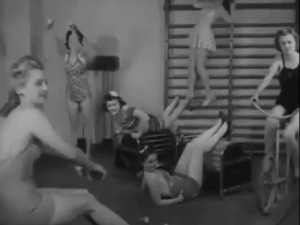 懶人健身你還懶得過她們？80年前的健身房