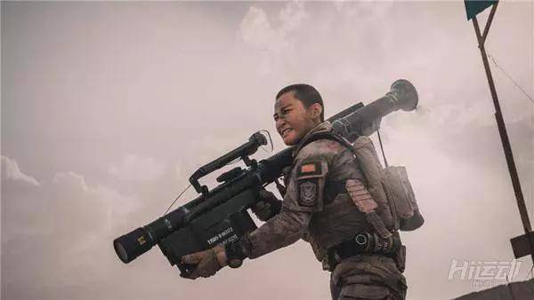 現(xiàn)代戰(zhàn)爭片不是愛情片，想演軍人，所有演員先健身訓(xùn)練半年