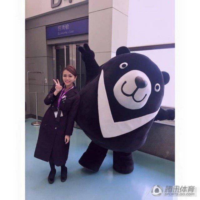 臺(tái)灣空姐曬健身照 身材火辣網(wǎng)友點(diǎn)贊