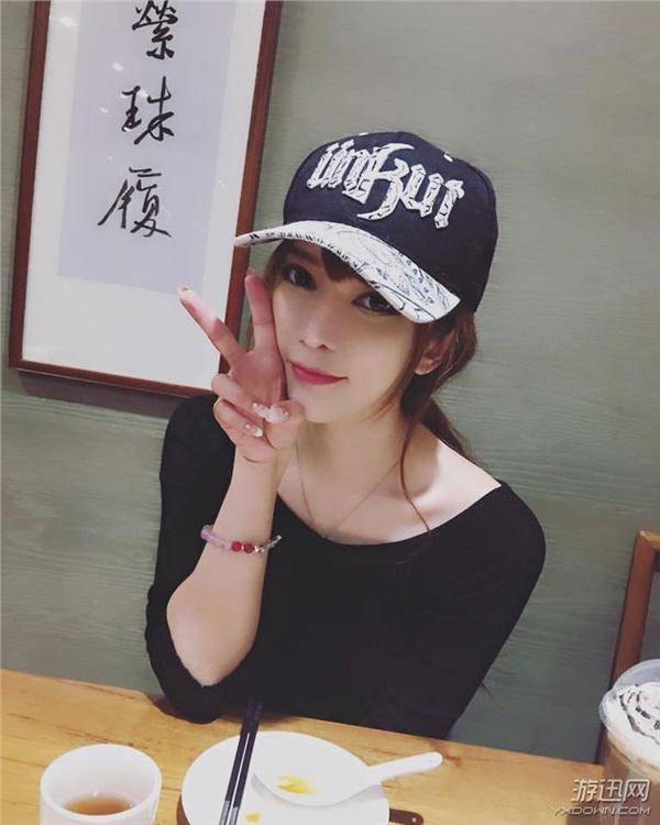 臺(tái)灣Showgirl曬健身照 緊身衣褲秀身材