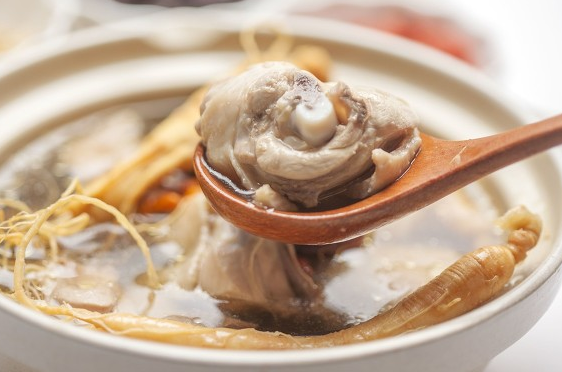 減肥時候每天 吃水煮雞胸肉終于瘦了-易網健康<a href=http://www.aoa7937.com/jkys/ target=_blank class=infotextkey>養生</a>網 減肥時候每天 吃水煮雞胸肉終于瘦了