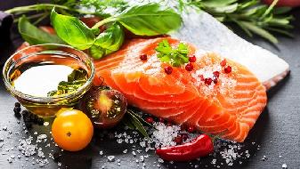 減肥最煎熬的時刻,怎么控制美食欲望-易網<a href=http://www.aoa7937.com/ target=_blank class=infotextkey>健康養生</a>網 減肥最煎熬的時刻,怎么控制美食欲望