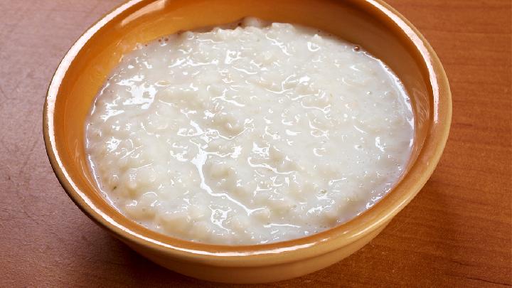 玉米燕麥粥到底能減肥嗎?玉米燕麥粥熱量高嗎?-易網<a href=http://www.aoa7937.com/ target=_blank class=infotextkey>健康養生</a>網 玉米燕麥粥到底能減肥嗎?玉米燕麥粥熱量高嗎?