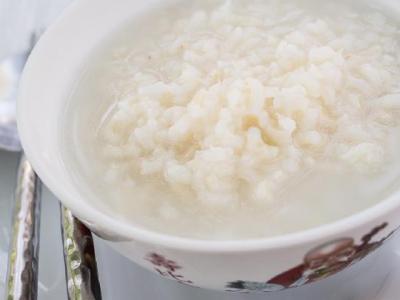 睡前喝紅酒能減肥嗎？喝紅酒能減肥的原因是什么？