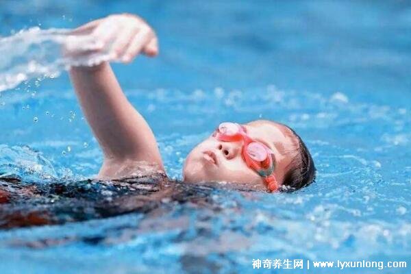 為什么中醫不建議游泳，三類人游泳惹病上身(陽虛/濕熱體質)