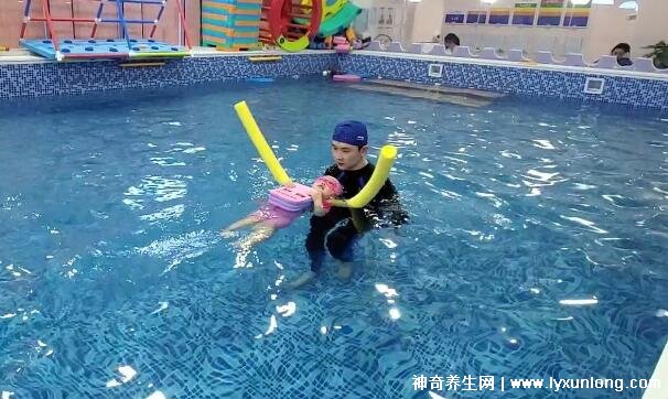 兒童一周可以游幾次泳能長高，6歲以上2-3次(附6大注意事項)