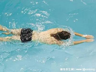 游泳對(duì)身體有什么好處和壞處，增強(qiáng)抵抗力/減肥(誘發(fā)眼耳部疾病)