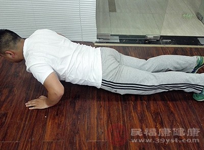 有哪些不去健身房也可以在家做的運動 此文給你參考
