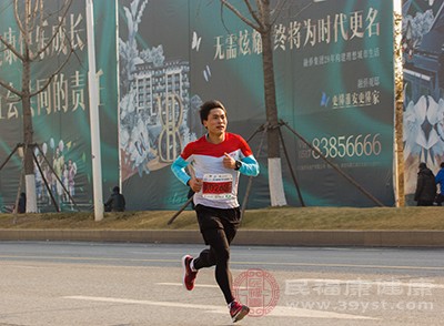 每天跑步五公里 堅持下去身體會發(fā)生哪些改變