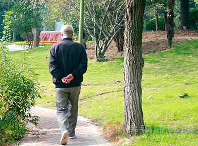 30歲~80歲 不同年齡段的人每天分別走多少步好 別走錯