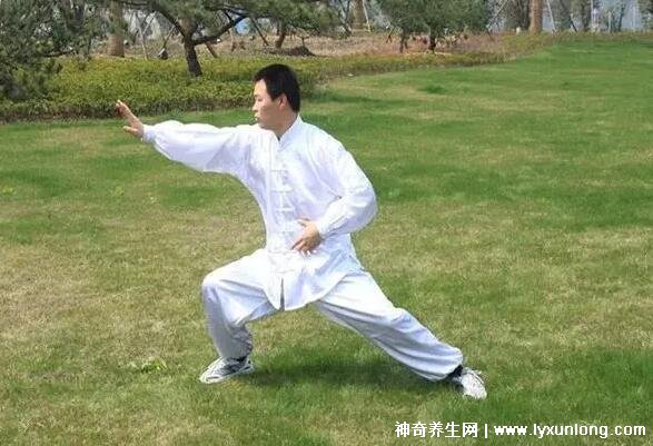 為什么不建議年輕人練八段錦，4種情況不宜練習(xí)(附鍛煉的好處)
