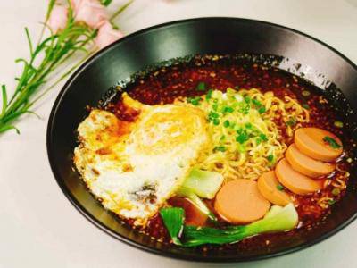 減肥期間能吃方便面嗎 減肥期間不能吃什么零食