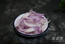 醬燒鯽魚的做法-家常味煮菜譜