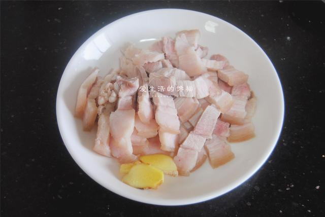 醬蒸五花肉的做法-家常味蒸菜譜-易網(wǎng)健康養(yǎng)生網(wǎng) 醬蒸五花肉的做法-家常味蒸菜譜
