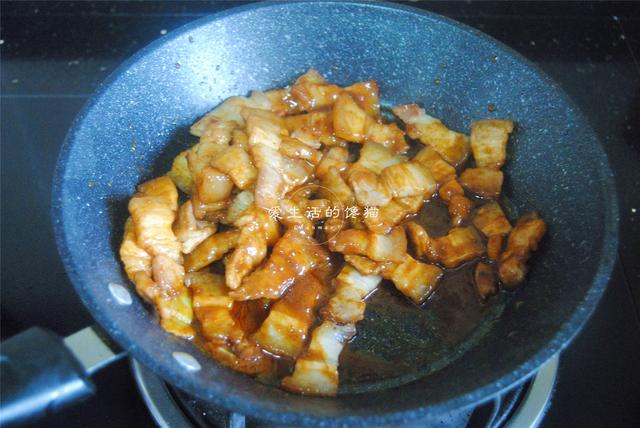 醬蒸五花肉的做法-家常味蒸菜譜-易網(wǎng)健康養(yǎng)生網(wǎng) 醬蒸五花肉的做法-家常味蒸菜譜