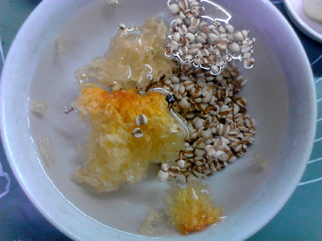 百合薏米銀耳湯的做法-甜味煮菜譜