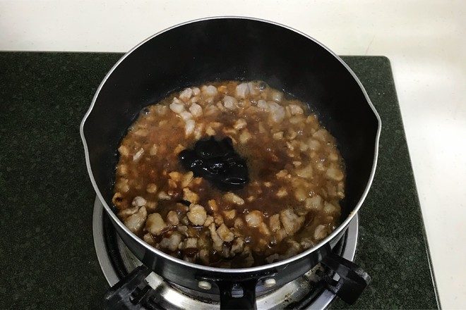 炸醬面的做法-咸鮮味拌菜譜