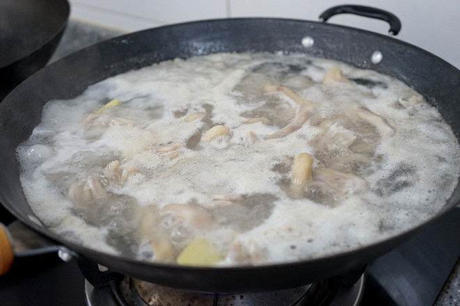 香辣鹵鴨掌的做法-家常味煮菜譜-易網健康養生網 香辣鹵鴨掌的做法-家常味煮菜譜