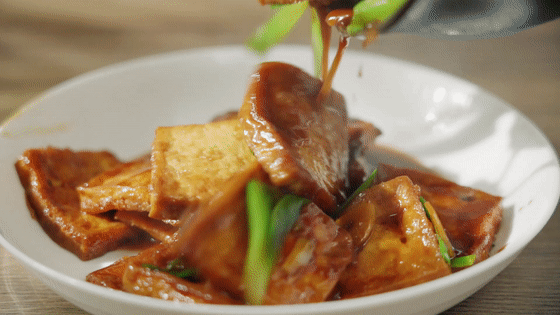 蠔油豆腐【孔老師教做菜】的做法-家常味煎菜譜-易網健康養生網 蠔油豆腐【孔老師教做菜】的做法-家常味煎菜譜