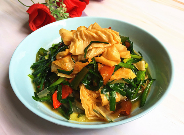 韭菜炒油豆皮的做法-家常味炒菜譜-易網健康養生網 韭菜炒油豆皮的做法-家常味炒菜譜