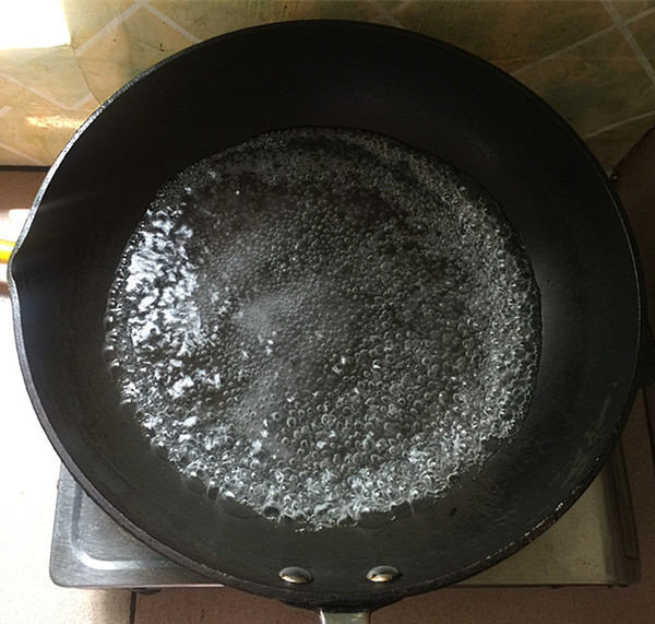 黃瓜拌黑木耳的做法-酸辣味拌菜譜-易網健康養生網 黃瓜拌黑木耳的做法-酸辣味拌菜譜