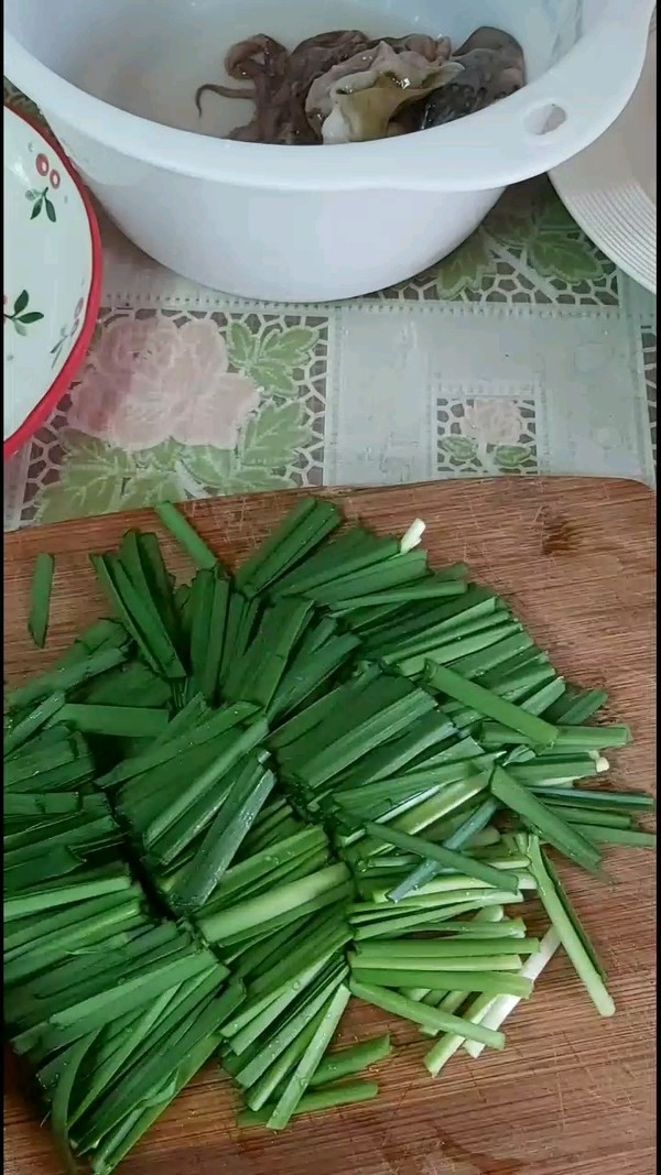 韭菜魷魚須的做法-咸鮮味炒菜譜