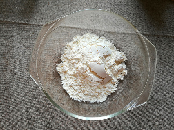 蒸燙面春餅的做法-家常味蒸菜譜-易網<a href=http://www.aoa7937.com/ target=_blank class=infotextkey>健康養生</a>網 蒸燙面春餅的做法-家常味蒸菜譜