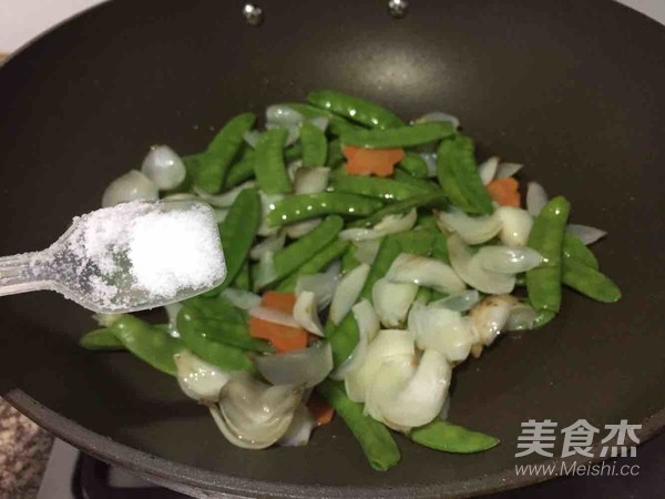 荷蘭豆炒百合的做法-家常味炒菜譜
