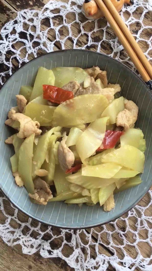 萵苣肉片的做法-家常味炒菜譜-易網健康養生網 萵苣肉片的做法-家常味炒菜譜