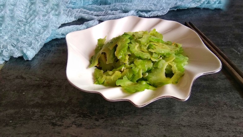 清炒苦瓜的做法-家常味炒菜譜-易網(wǎng)健康養(yǎng)生網(wǎng) 清炒苦瓜的做法-家常味炒菜譜
