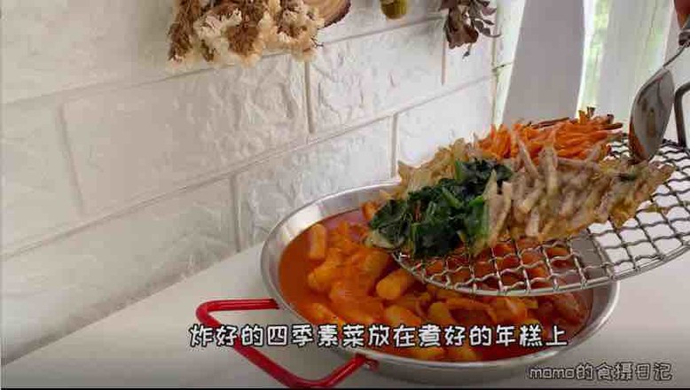 四季炸物年糕的做法-香辣味煮菜譜-易網健康養生網 四季炸物年糕的做法-香辣味煮菜譜