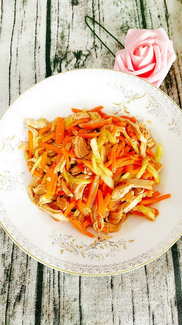 花樣“拌”夏,美味加倍【涼拌雞絲】的做法-咸鮮味拌菜譜-易網(wǎng)健康養(yǎng)生網(wǎng) 花樣“拌”夏,美味加倍【涼拌雞絲】的做法-咸鮮味拌菜譜