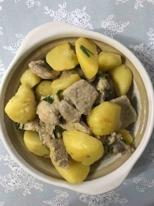土豆燉大排的做法-家常味蒸菜譜