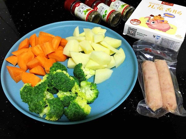 香腸烤土豆的做法-黑椒味烤菜譜-易網<a href=http://www.aoa7937.com/ target=_blank class=infotextkey>健康養生</a>網 香腸烤土豆的做法-黑椒味烤菜譜