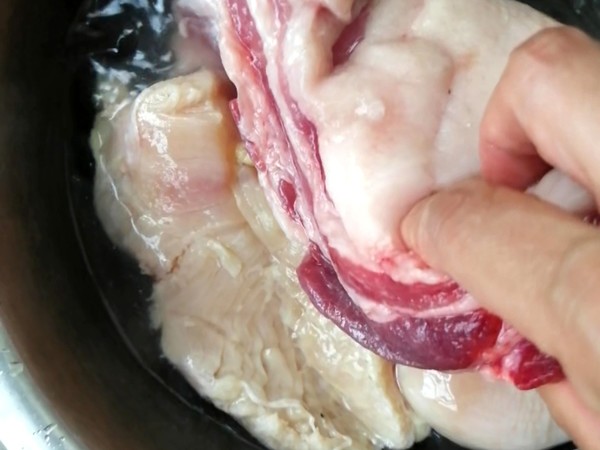 醋溜雞肉丸子的做法-酸甜味煎菜譜-易網<a href=http://www.aoa7937.com/ target=_blank class=infotextkey>健康養生</a>網 醋溜雞肉丸子的做法-酸甜味煎菜譜
