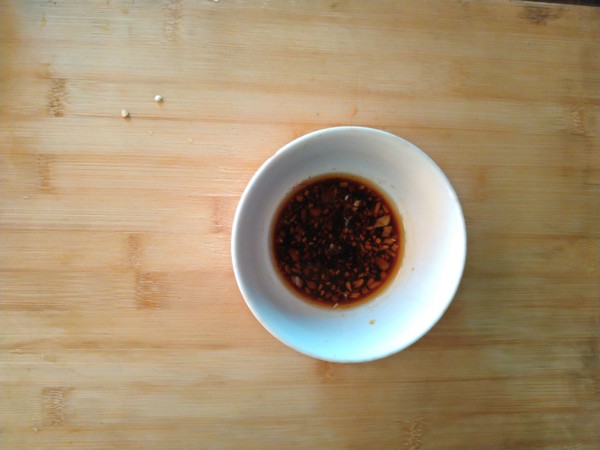 雙椒虎皮皮蛋的做法-麻辣味拌菜譜
