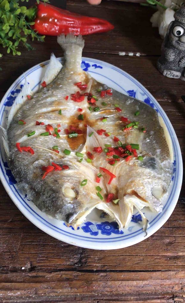 清蒸黃魚的做法-咸鮮味蒸菜譜