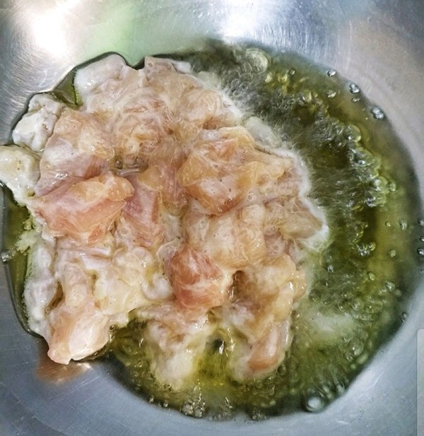 蜜桃雞球的做法-酸甜味炒菜譜