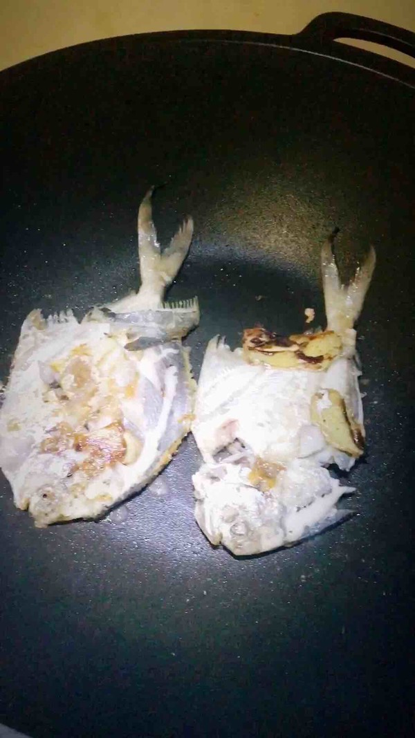 孜然烤魚的做法-香辣味烤菜譜