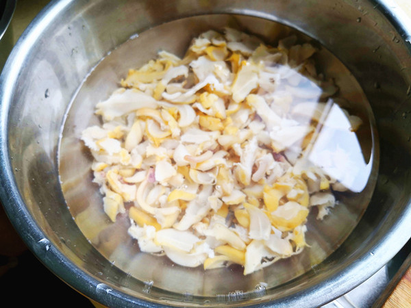蒜苔炒假鮑魚(yú)的做法-咸鮮味炒菜譜-易網(wǎng)健康養(yǎng)生網(wǎng) 蒜苔炒假鮑魚(yú)的做法-咸鮮味炒菜譜